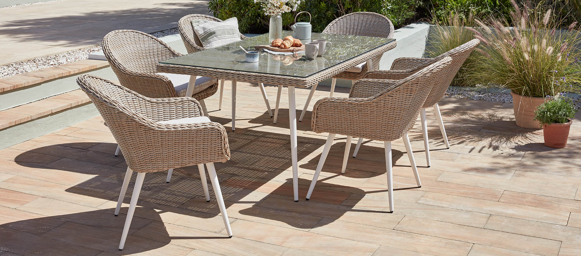 Avebury 6S - 6 Seat Dining Set