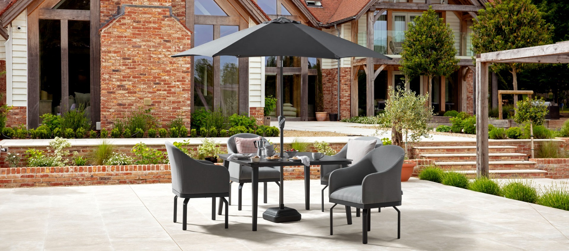 Belgravia 4S - 4 Seat Dining Table Set
