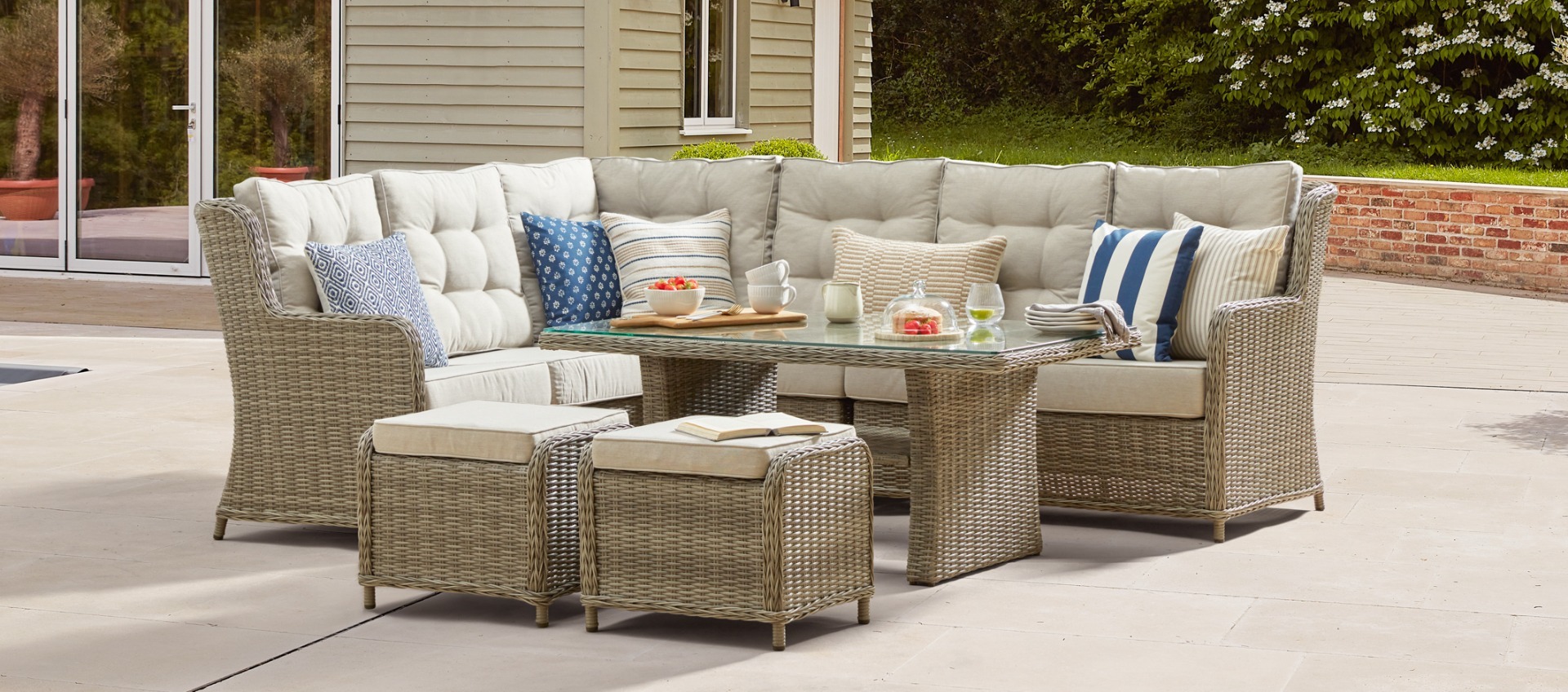 Hampshire 2B - Extended Corner Sofa with Coffee Table & Footstools - Grey