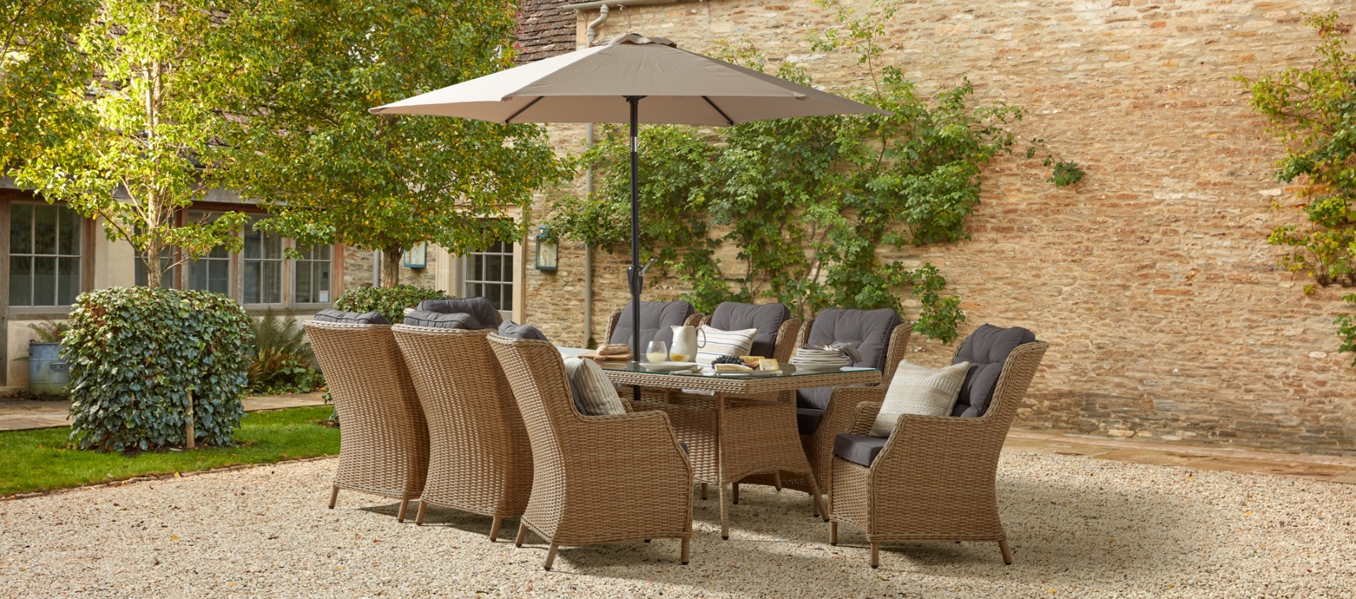 Hampshire 8S - 8 Seat Dining Set - Natural