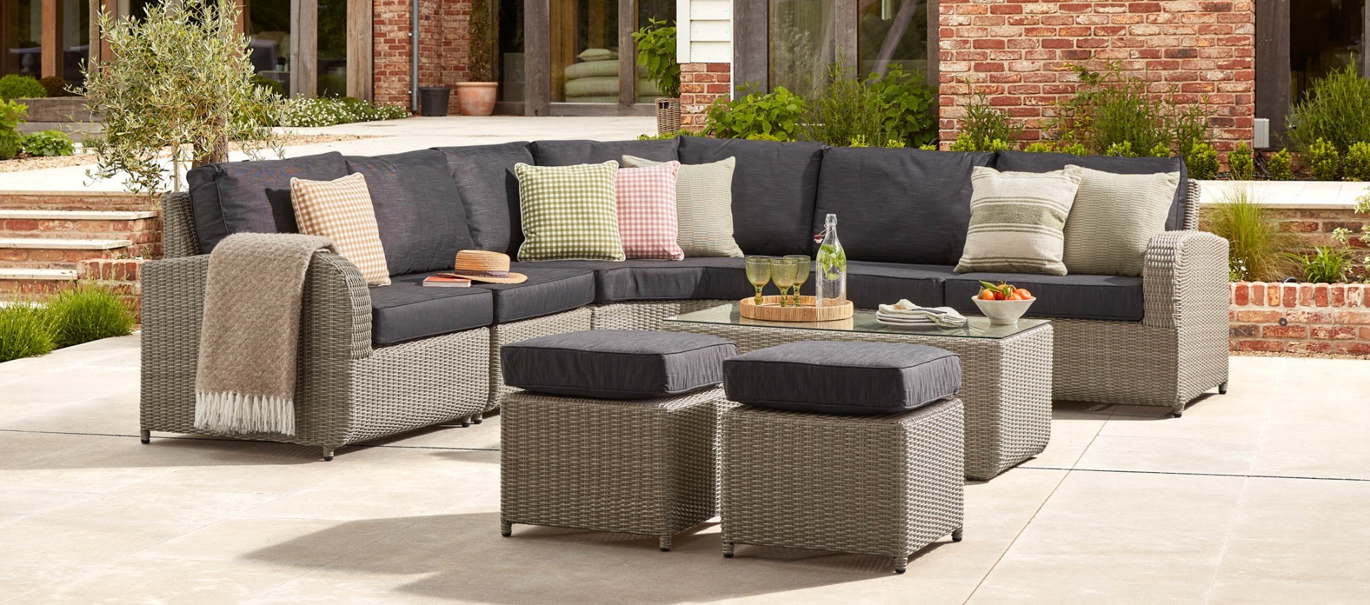 Ledbury 3B - Angled Corner Sofa with Coffee Table and Footstools