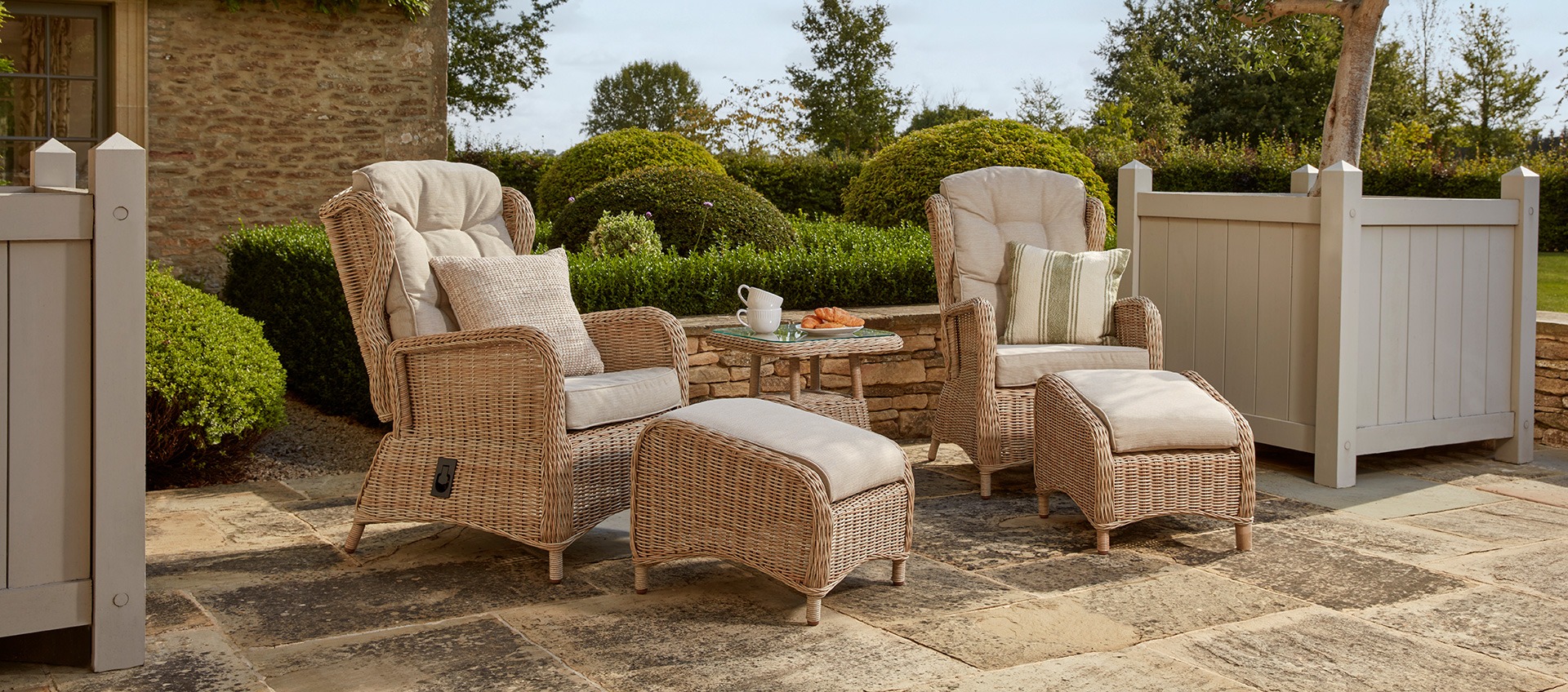 Oakham Reclining Bistro Set
