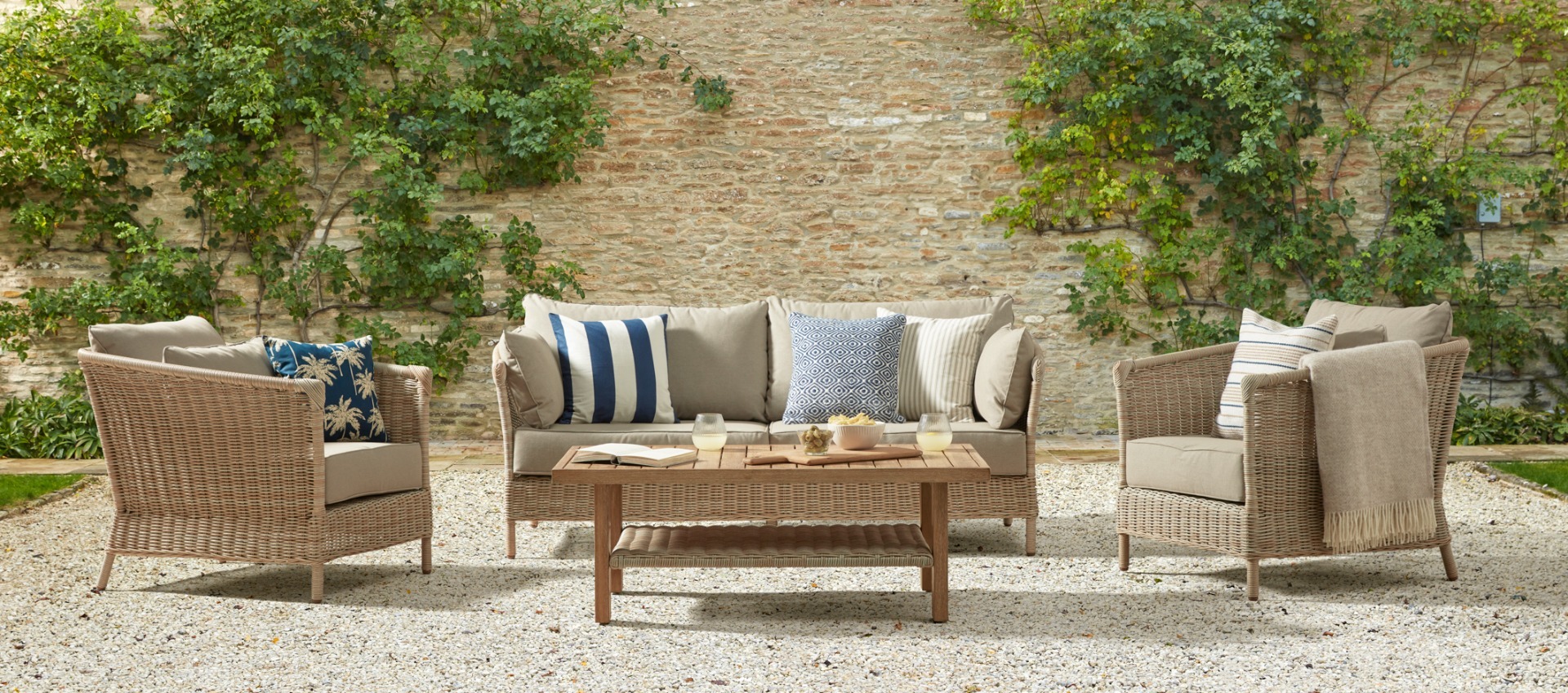 Porto 10B - 2 Seat Sofa & Armchairs Set