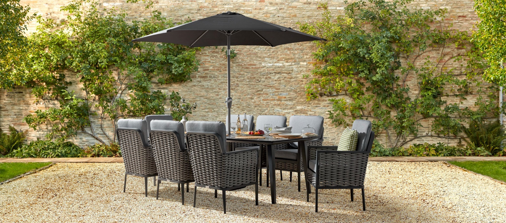 Talia 8S - 8 Seat Dining Set with Parasol