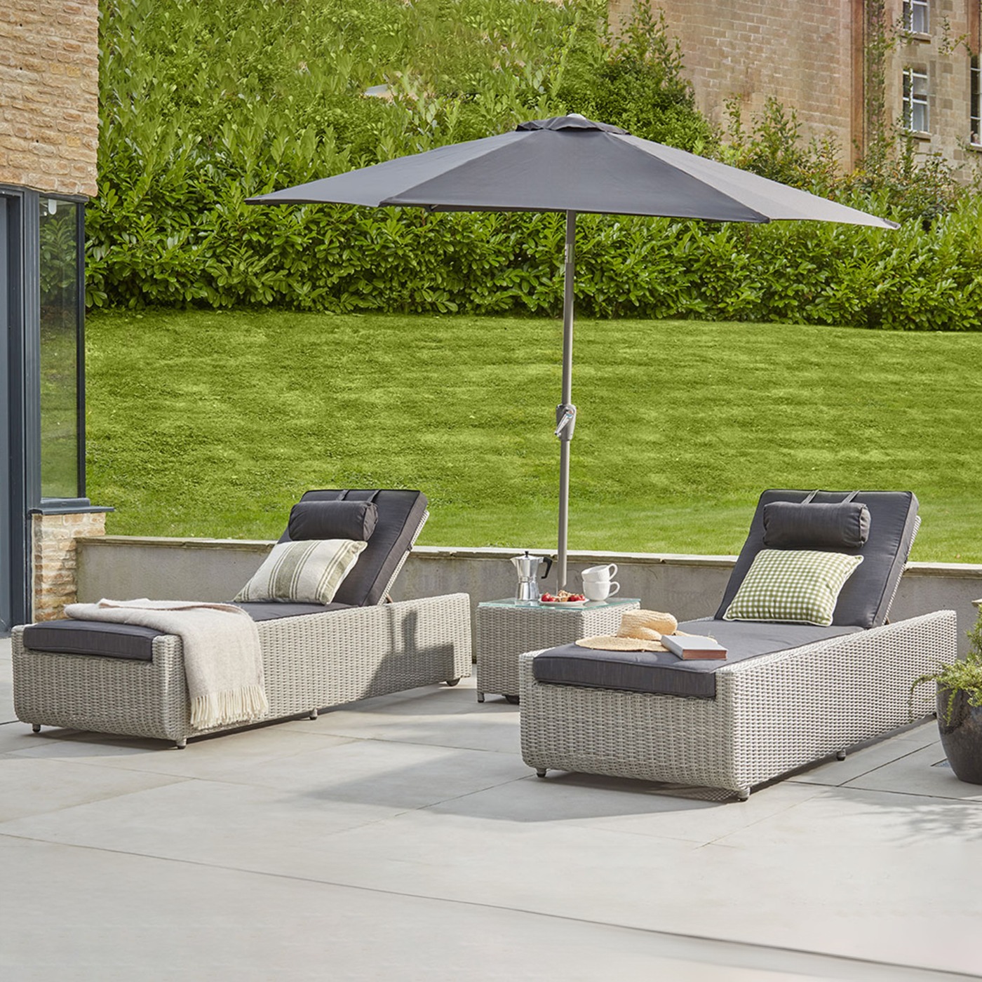 VIDA - 2 x Sun Loungers with Side Table & Parasol